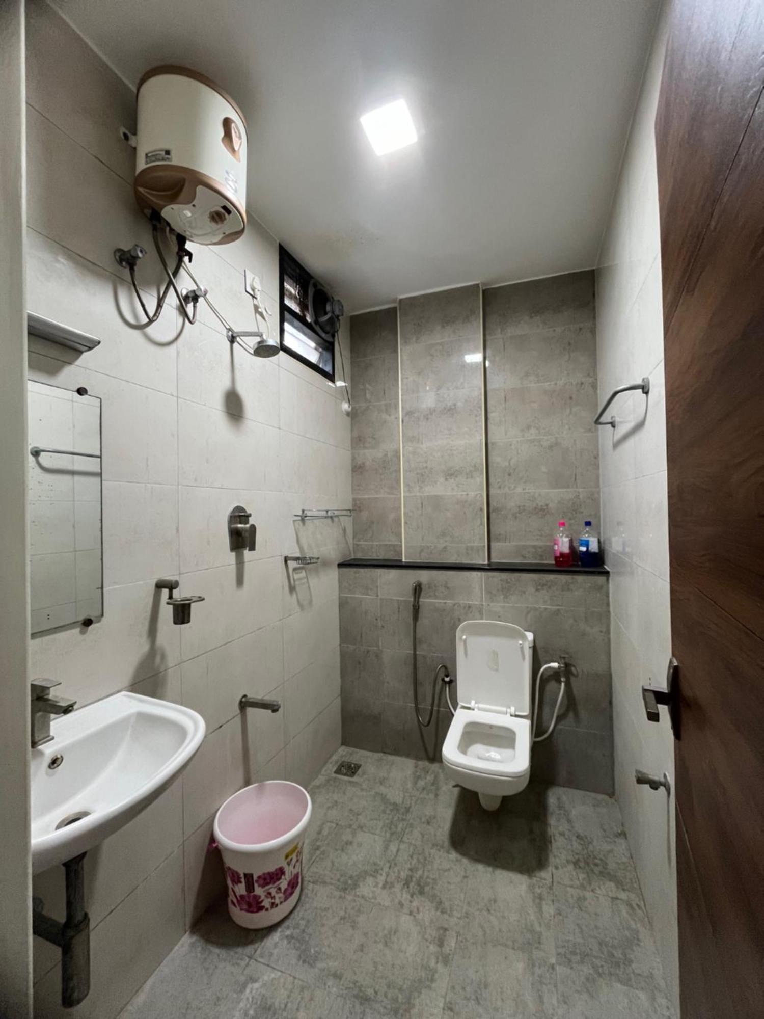 Girivalam Vista Residency *